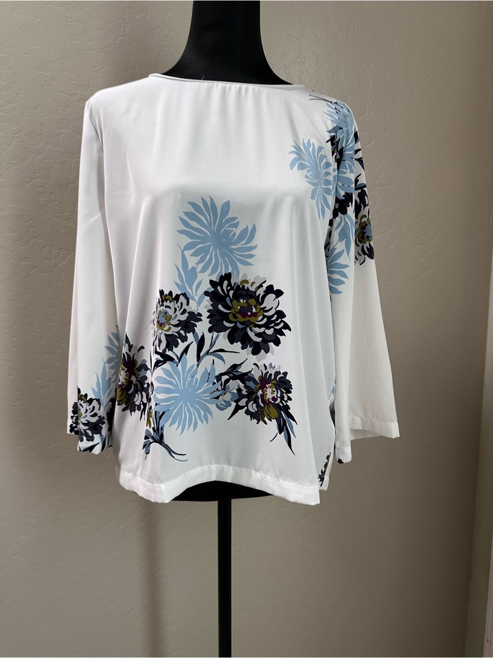 Ann Taylor Factory White Boatneck Top with Light Blue & Navy Floral Print